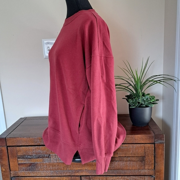 Kirkland Signature Sweatshirt Crewneck Cozy Fleece Lined Burgandy Medium - Picture 6 of 11